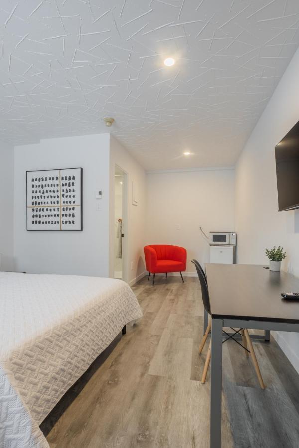 Motel Champlain Brossard Εξωτερικό φωτογραφία