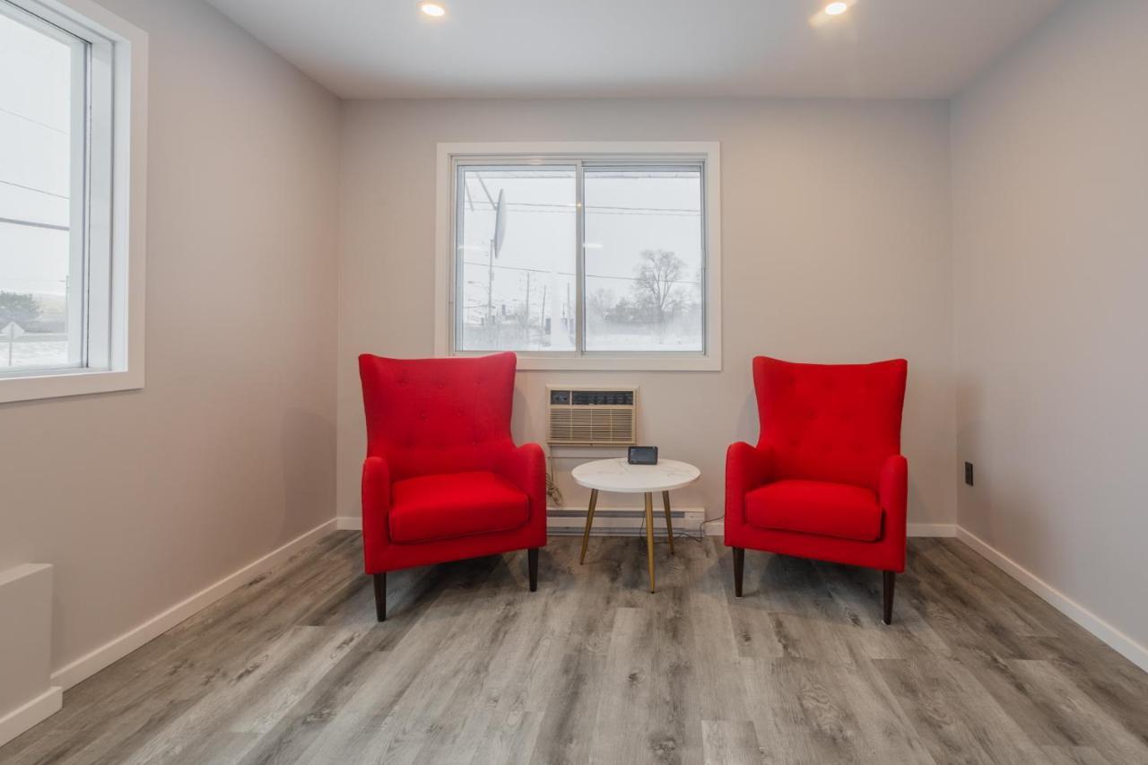 Motel Champlain Brossard Εξωτερικό φωτογραφία