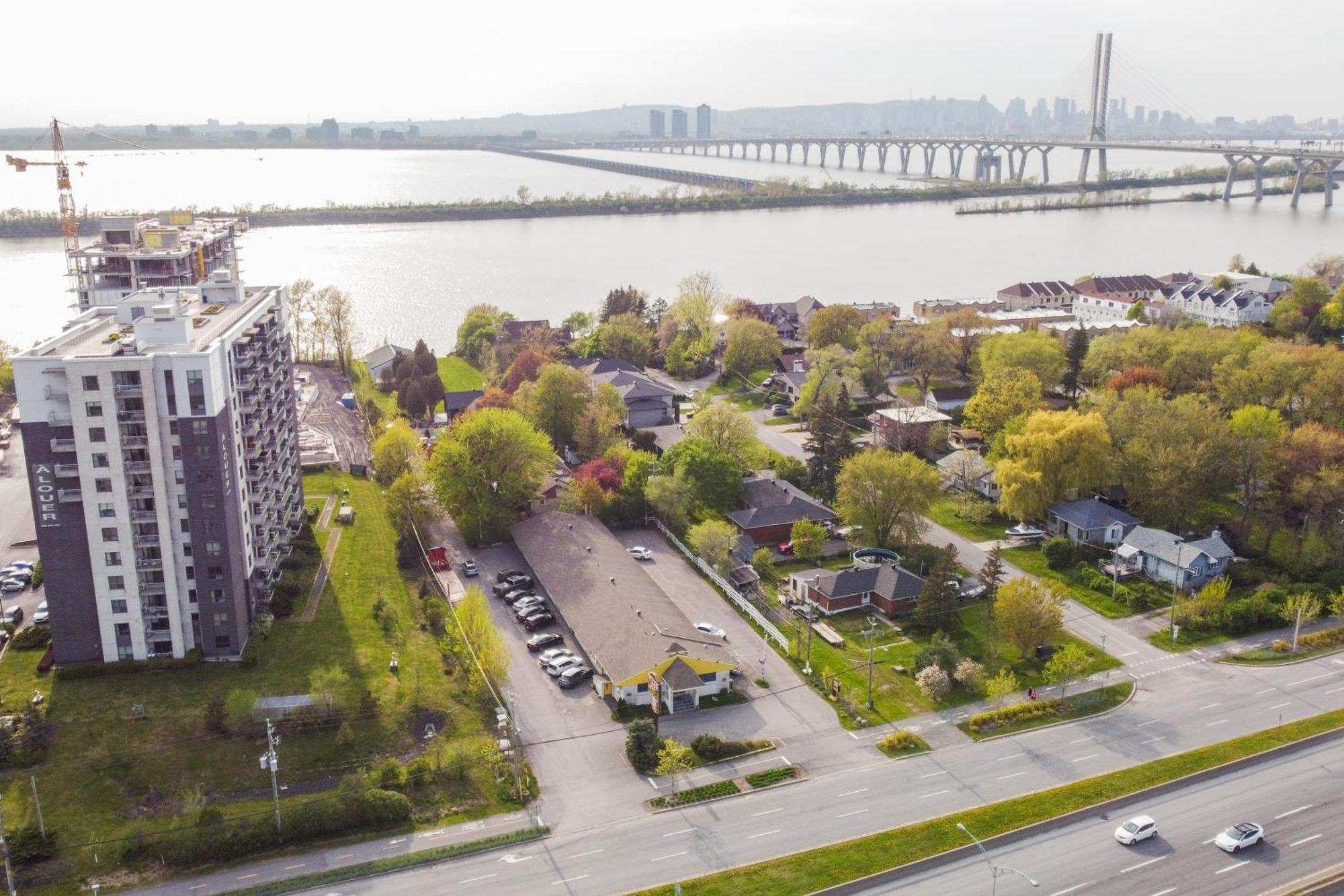 Motel Champlain Brossard Εξωτερικό φωτογραφία